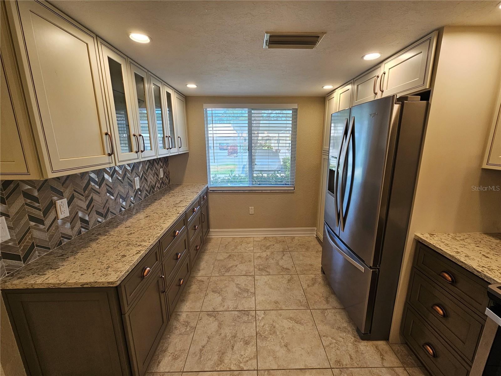 Image 2 of 23 For 4364 Madeira Court 3355