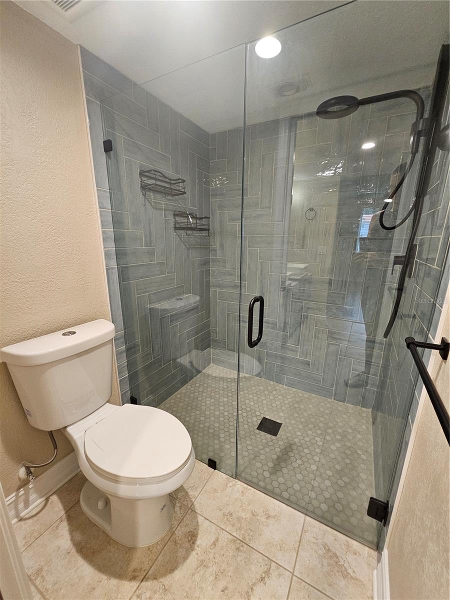 Image 7 of 23 For 4364 Madeira Court 3355
