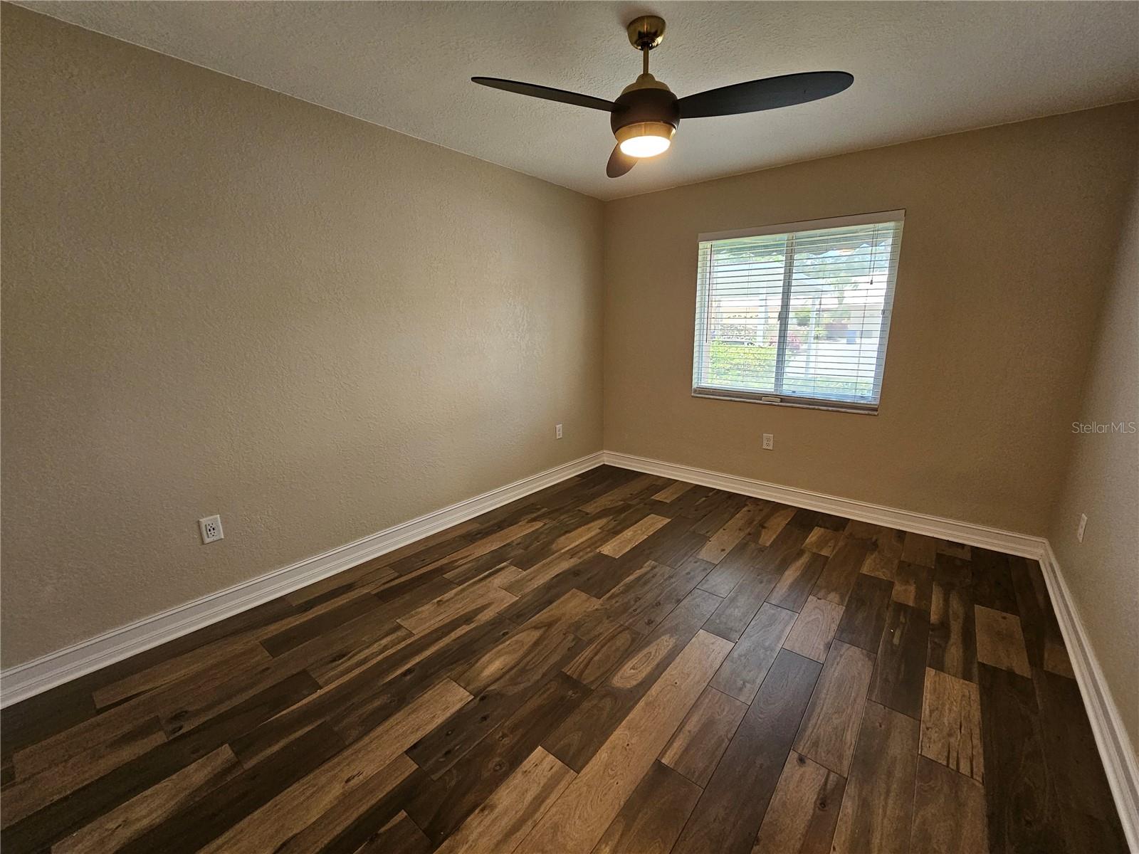 Image 9 of 23 For 4364 Madeira Court 3355