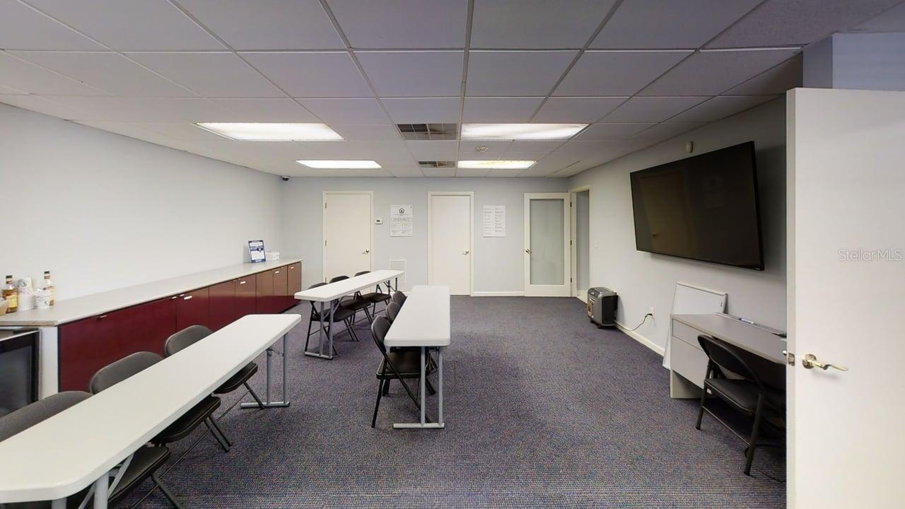 Listing photo id 24 for 227 Central Avenue