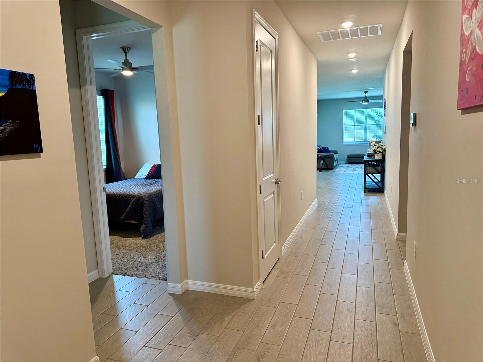 Image 18 of 24 For 43819 Cattleman Drive