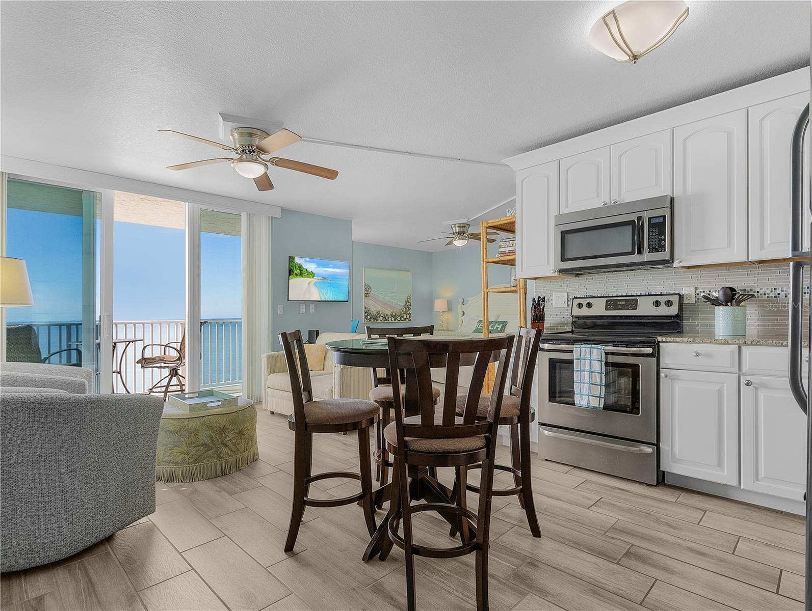 Image 9 of 44 For 7360 Estero Boulevard 704c