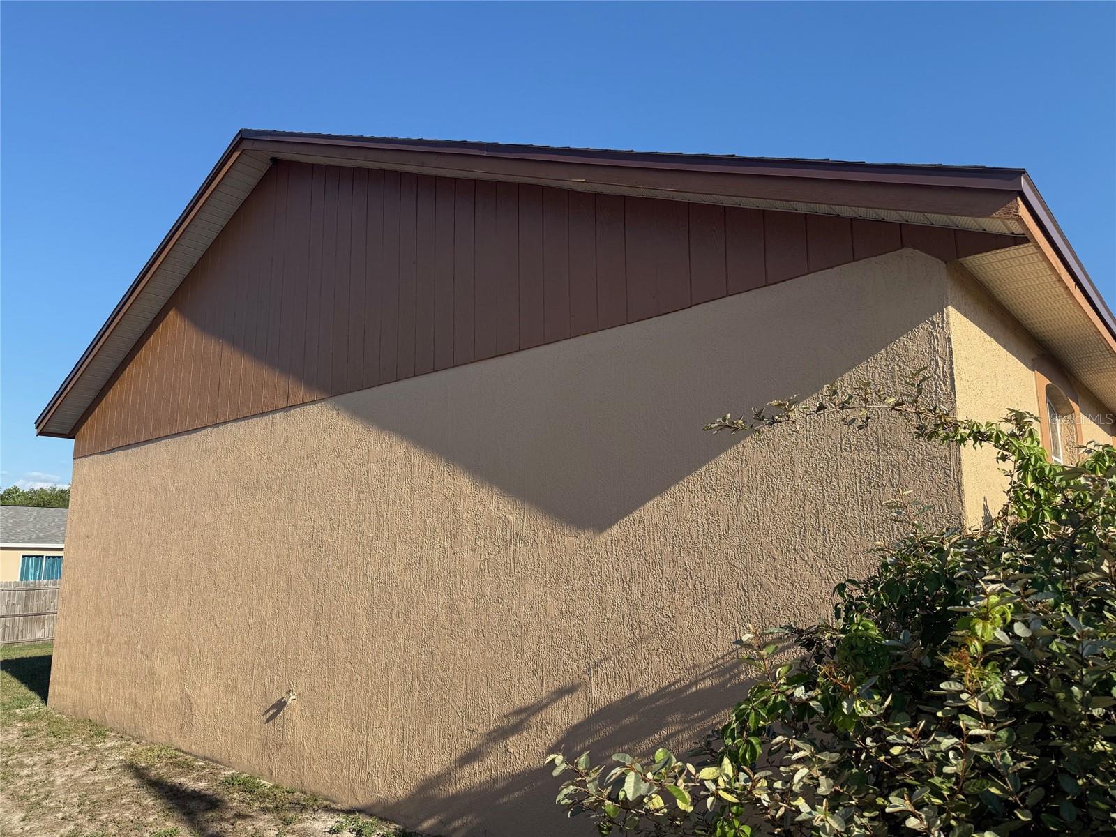 Image 2 of 39 For 6608 Madeira Avenue
