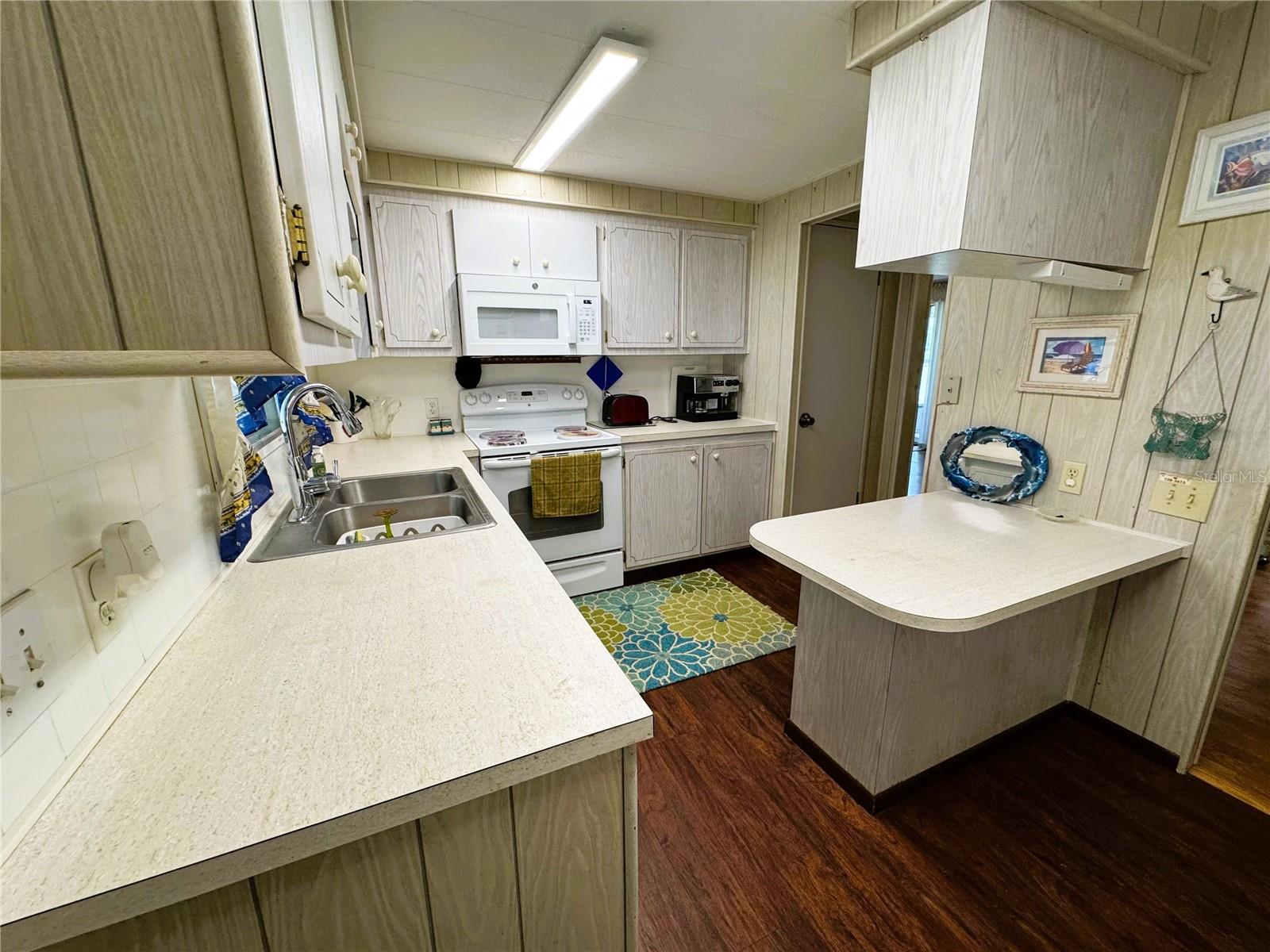 Image 11 of 42 For 313 Palo Verde Drive