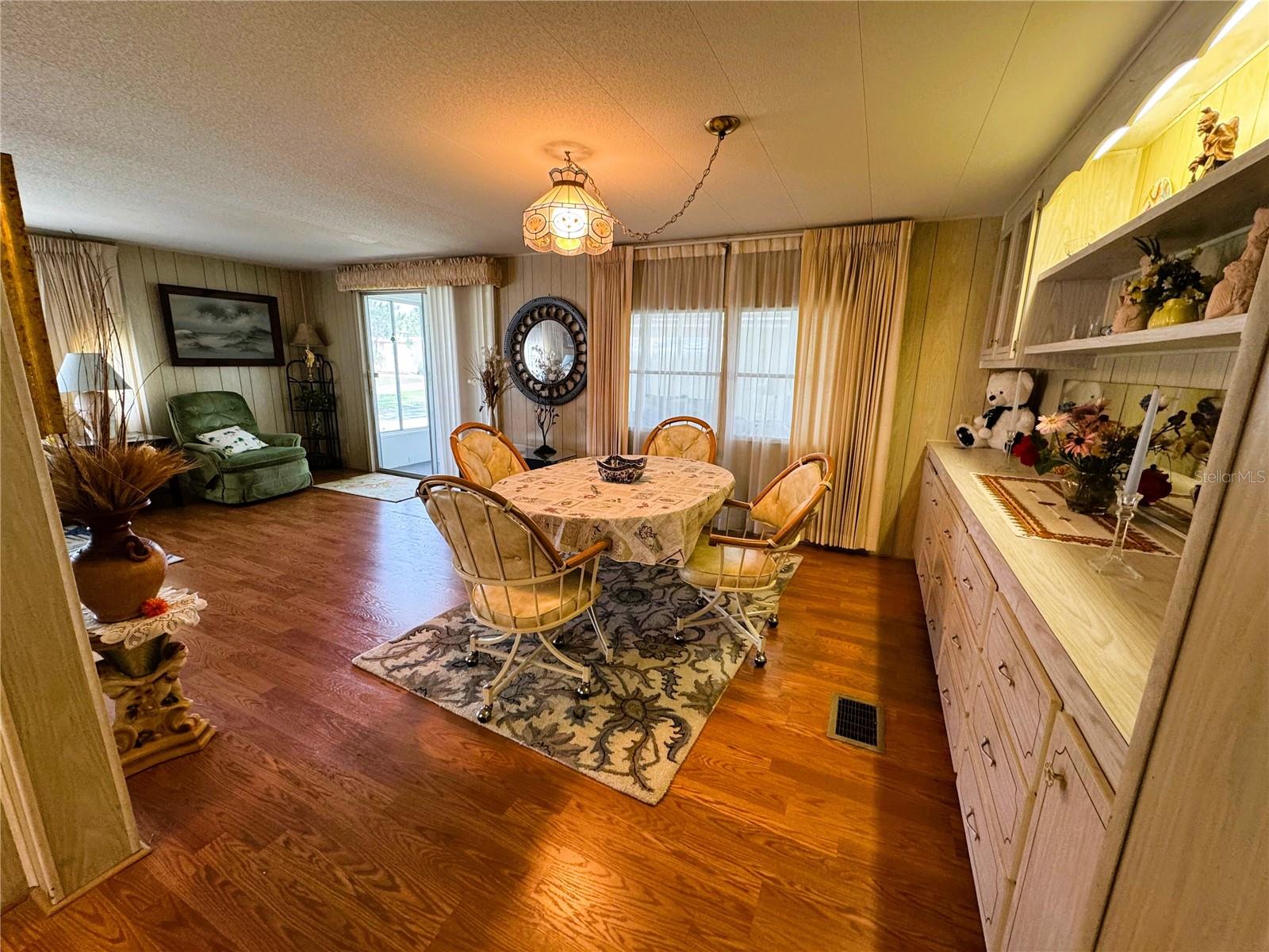 Image 16 of 42 For 313 Palo Verde Drive