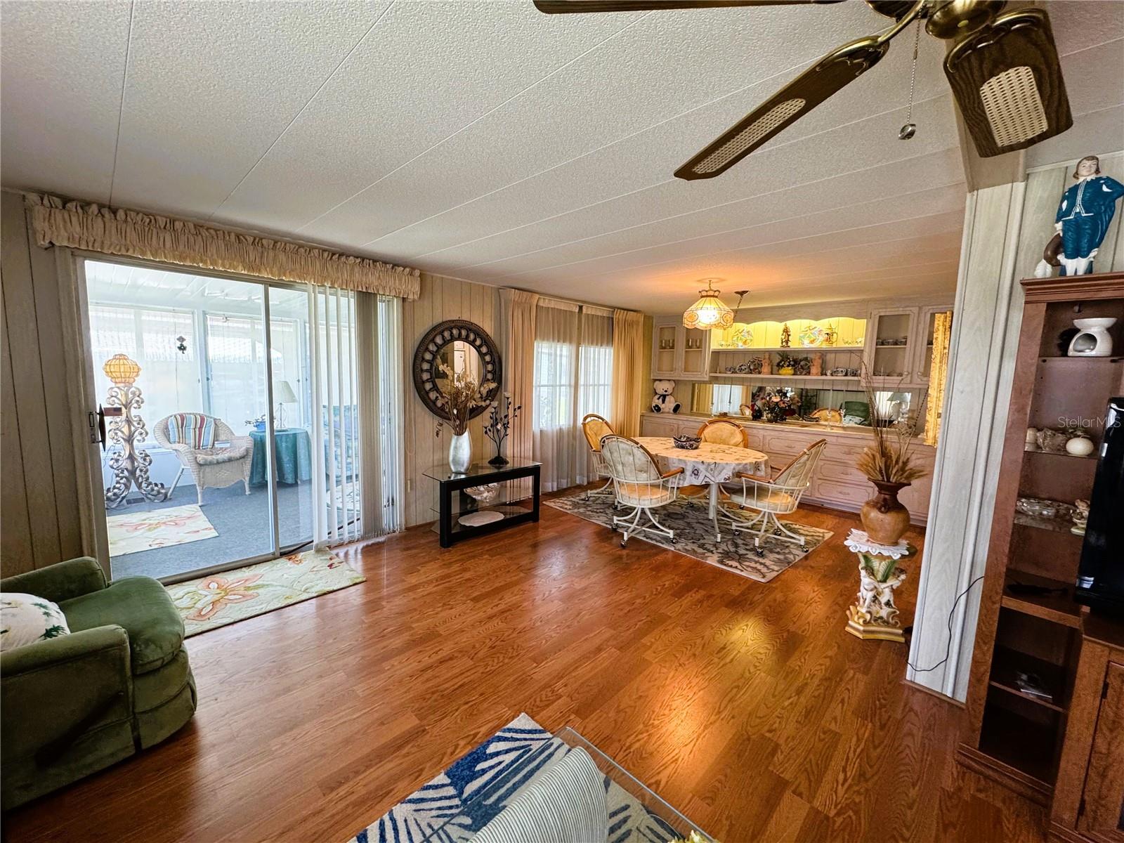 Image 21 of 42 For 313 Palo Verde Drive