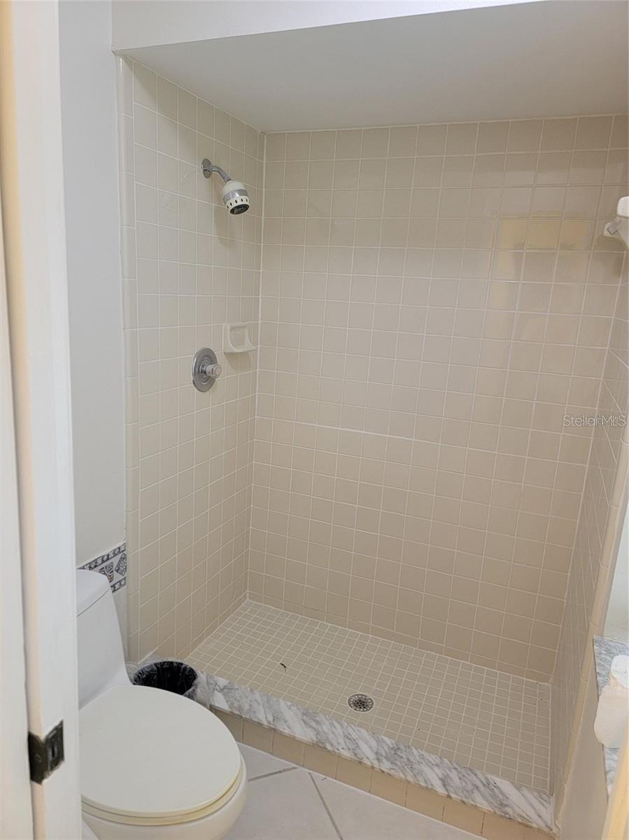Image 15 of 21 For 222 Olivewood Court