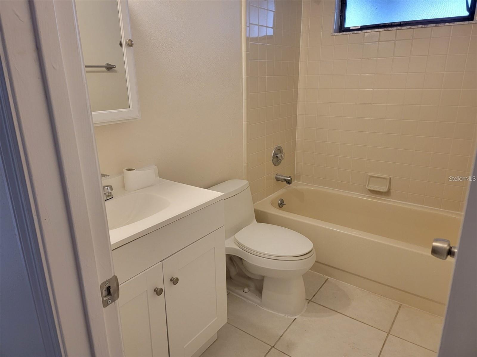 Image 16 of 21 For 222 Olivewood Court