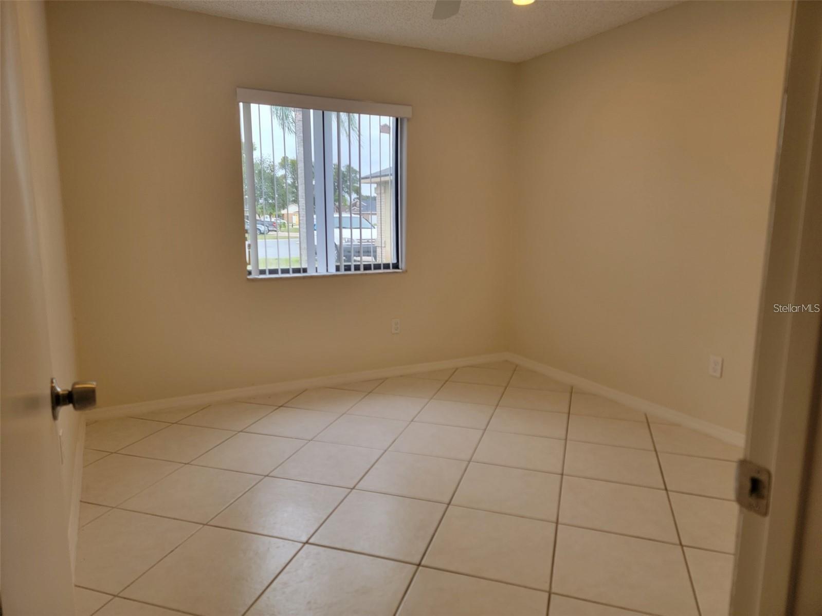 Image 17 of 21 For 222 Olivewood Court