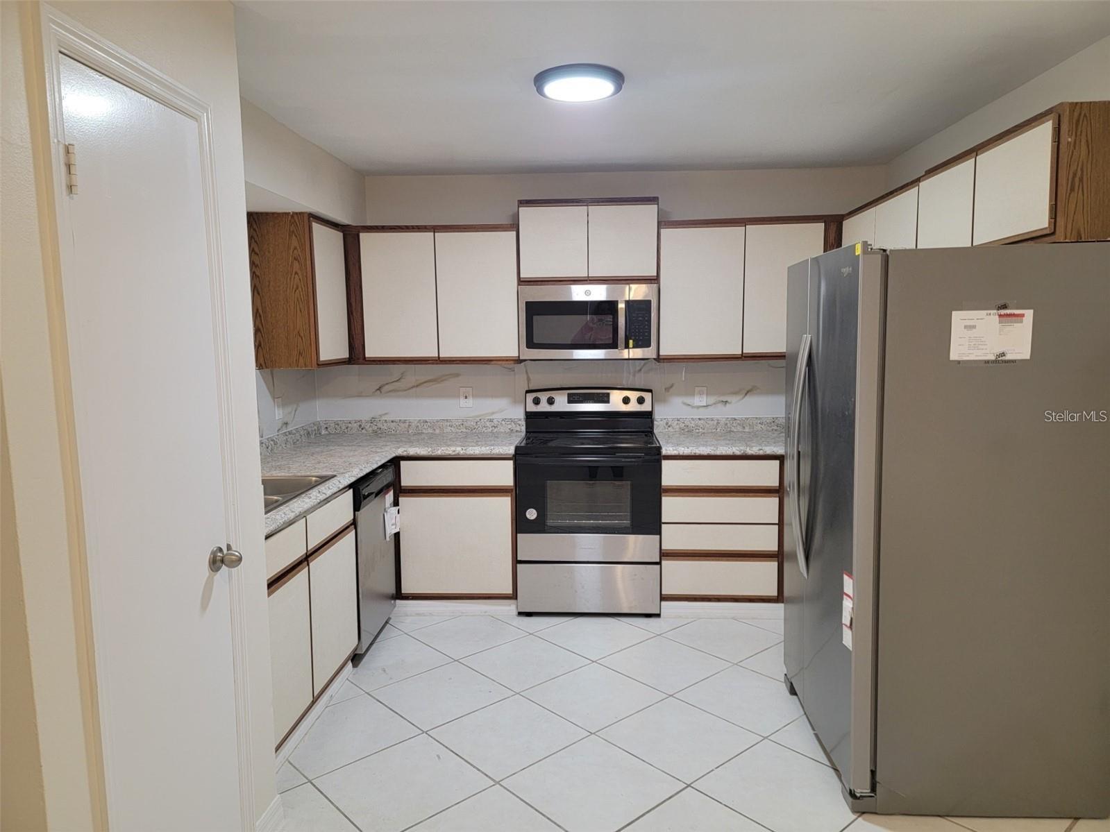 Image 3 of 21 For 222 Olivewood Court
