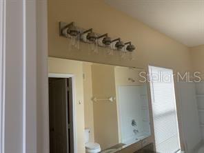 Image 11 of 17 For 1555 Scarlet Oak Loop 113a