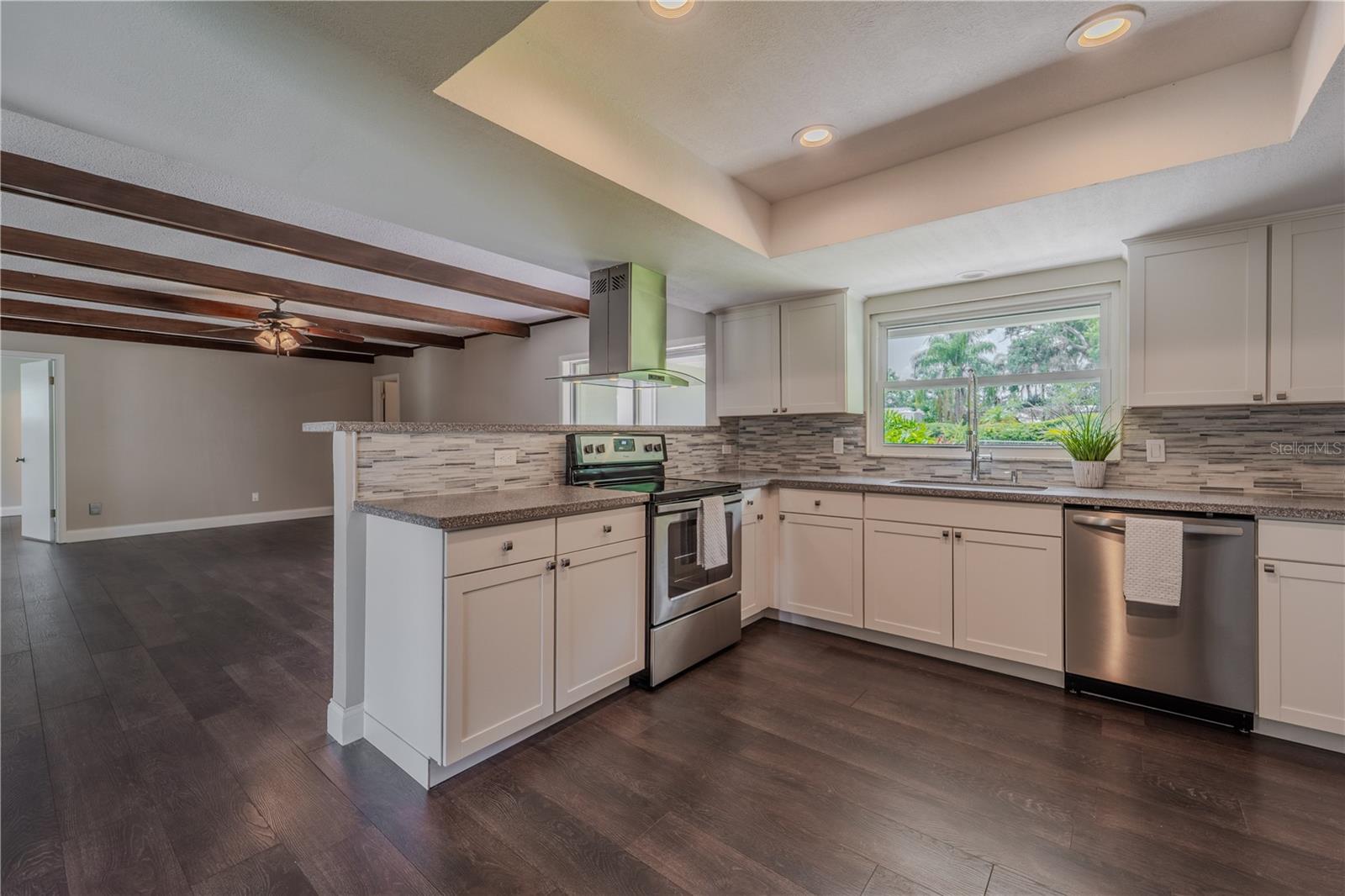 Image 13 of 27 For 4514 Crichton Lane