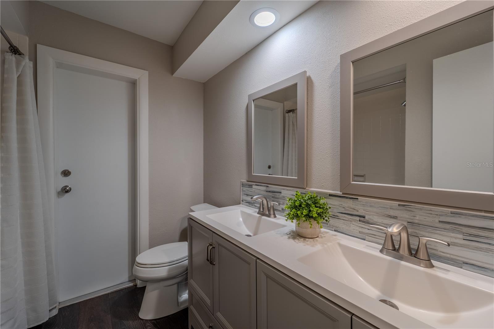 Image 25 of 27 For 4514 Crichton Lane