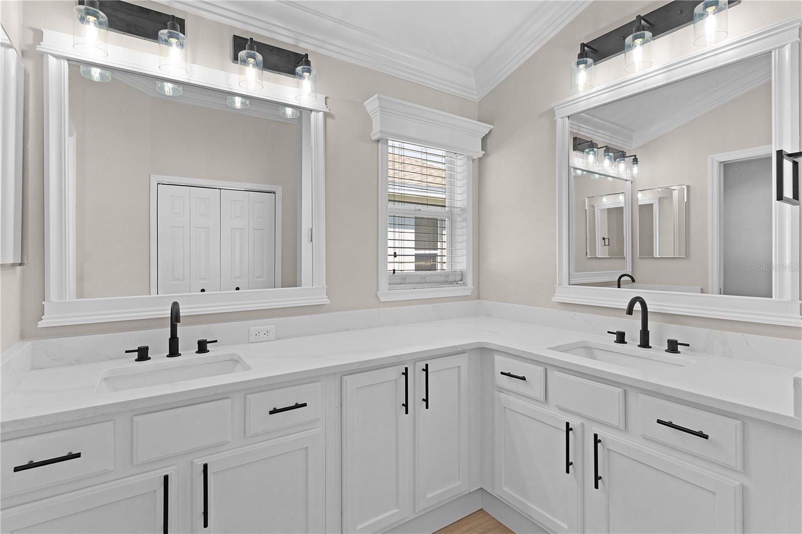 Image 9 of 20 For 7214 171st Brookhaven Place