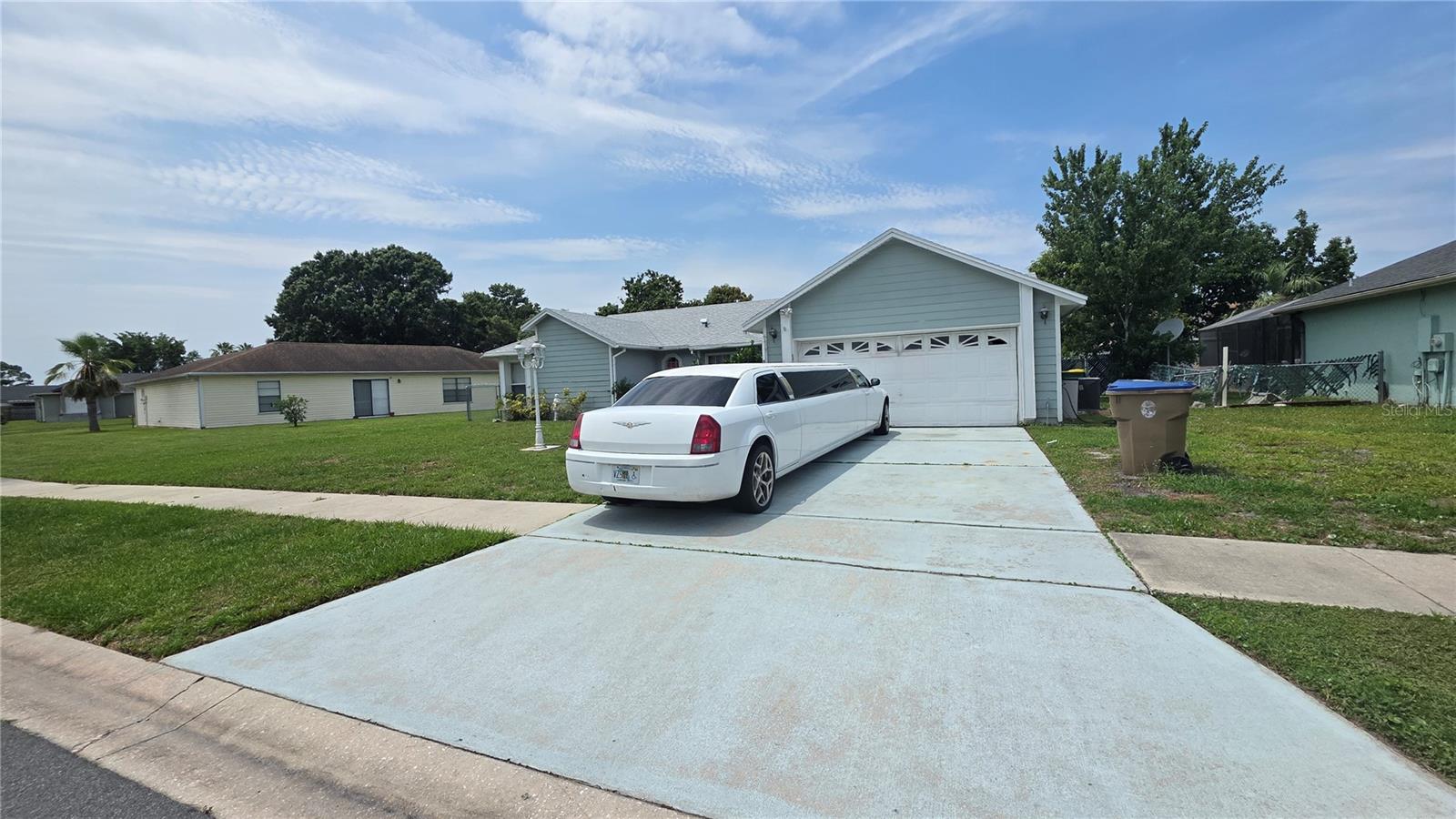 Image 13 of 14 For 303 Silk Oak Drive