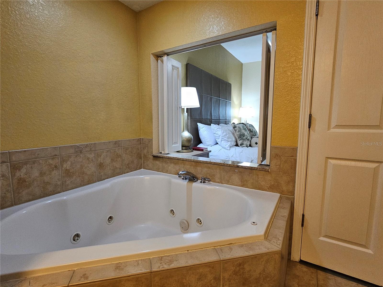 Image 22 of 32 For 12527 Floridays Resort Drive 406-e