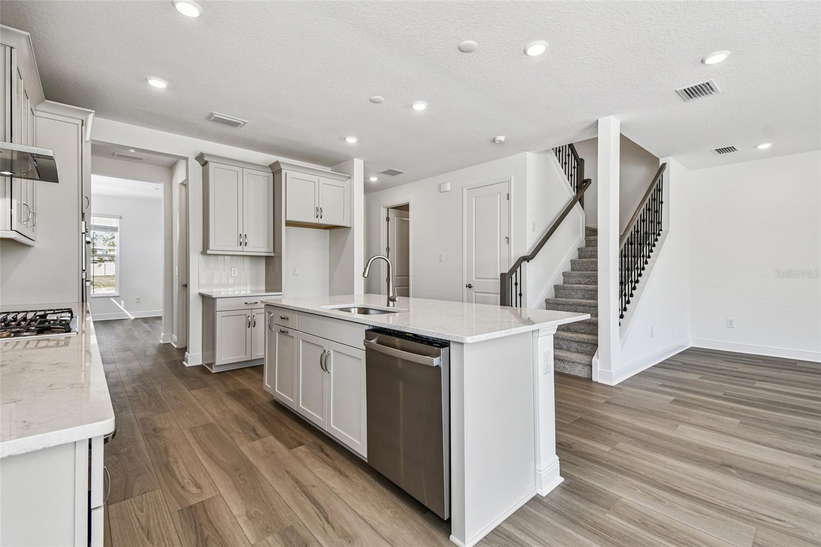 Image 7 of 43 For 7562 Seahawk Avenue