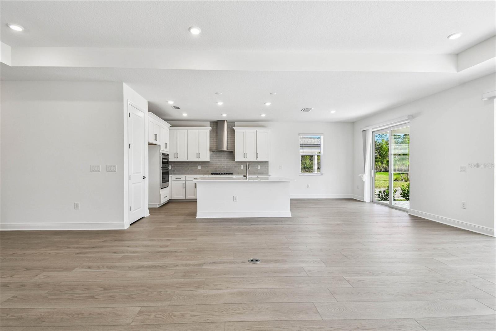 Image 12 of 32 For 7566 Seahawk Avenue