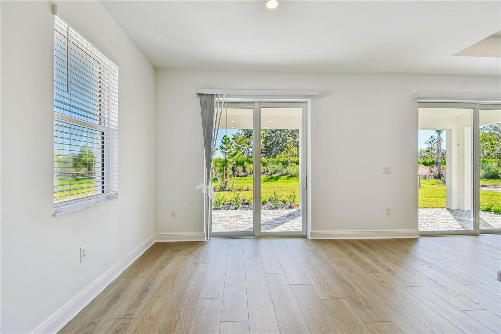 Image 14 of 32 For 7566 Seahawk Avenue