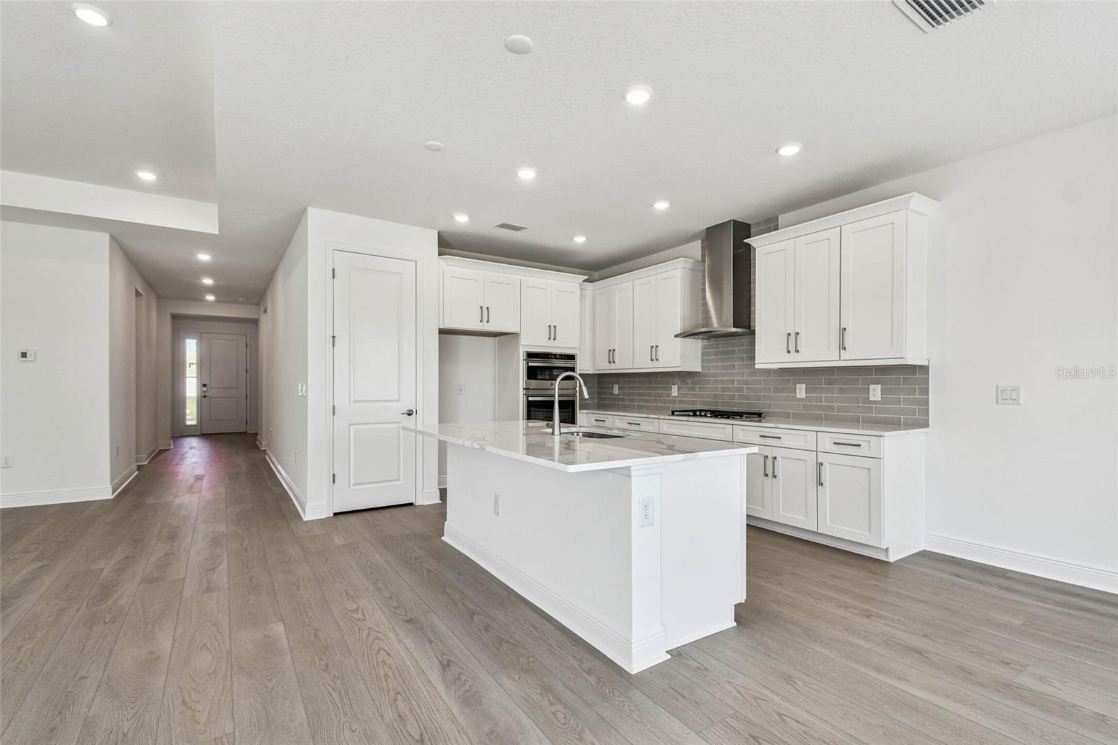 Image 7 of 32 For 7566 Seahawk Avenue