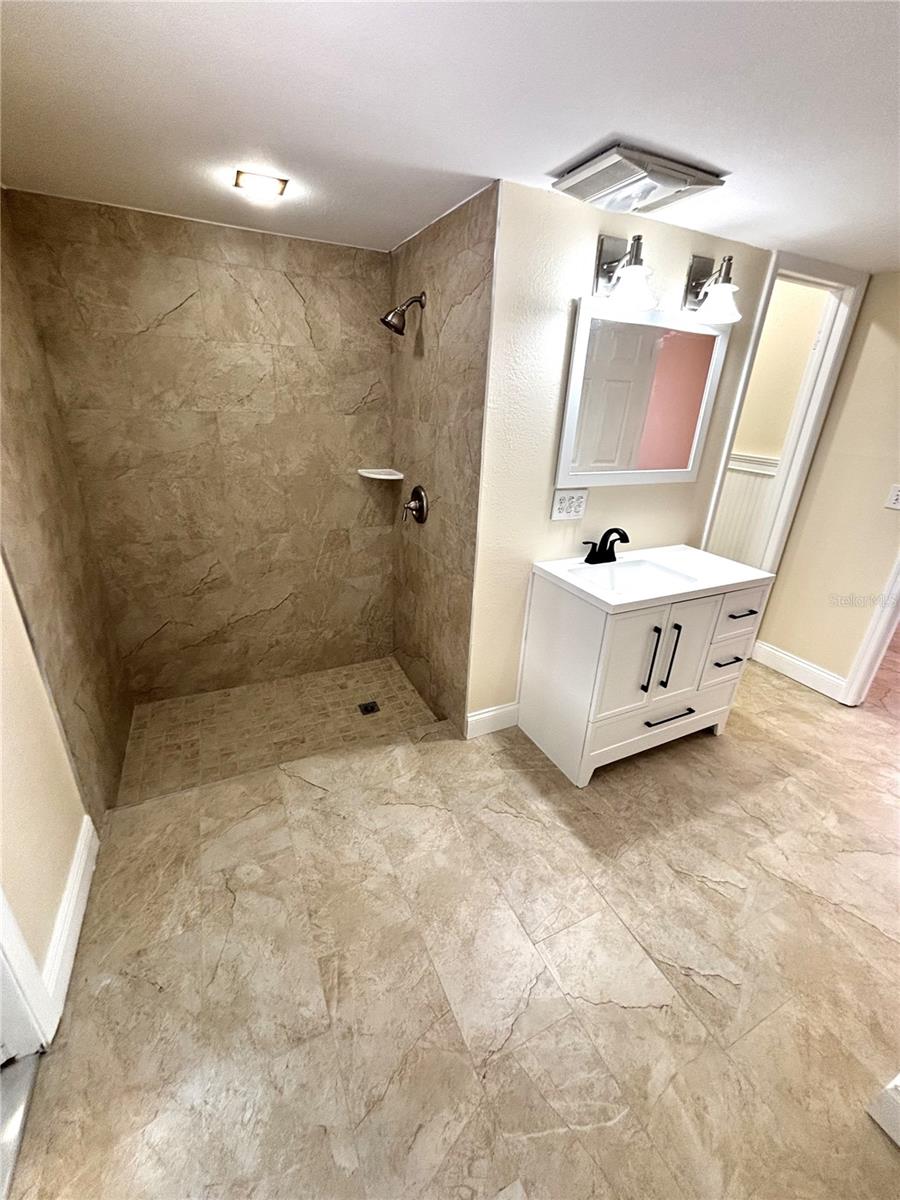 Image 21 of 24 For 5552 Pentail Circle