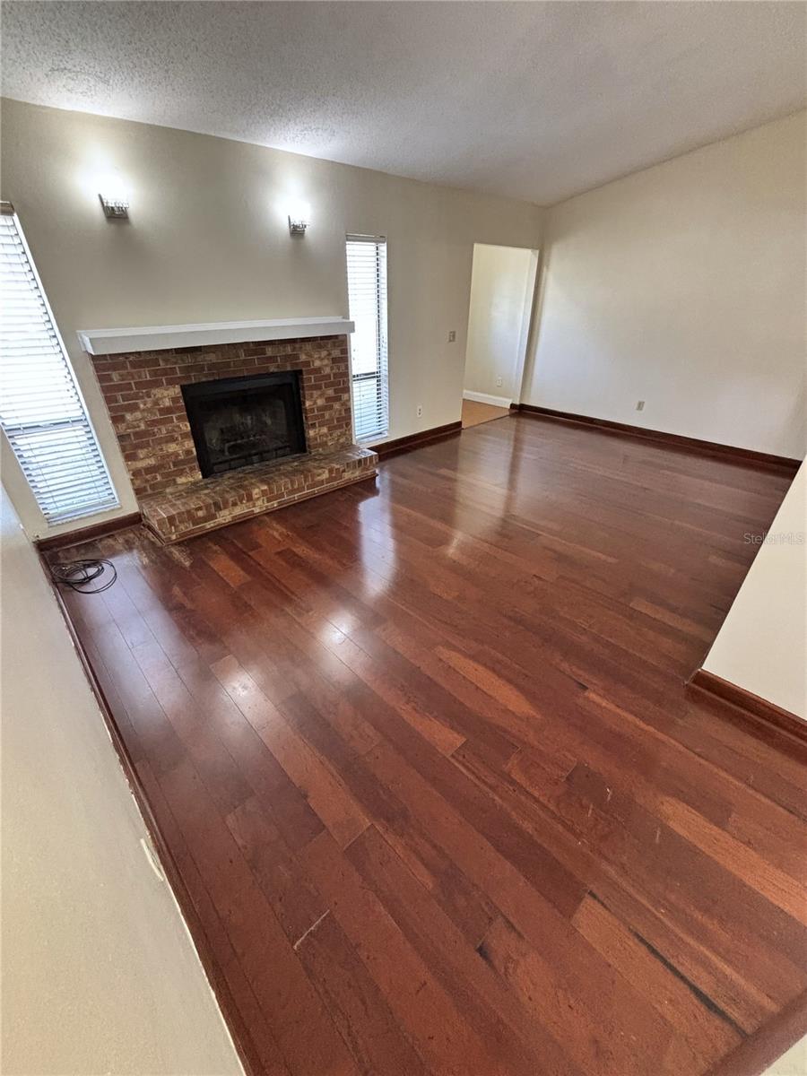 Image 4 of 24 For 5552 Pentail Circle