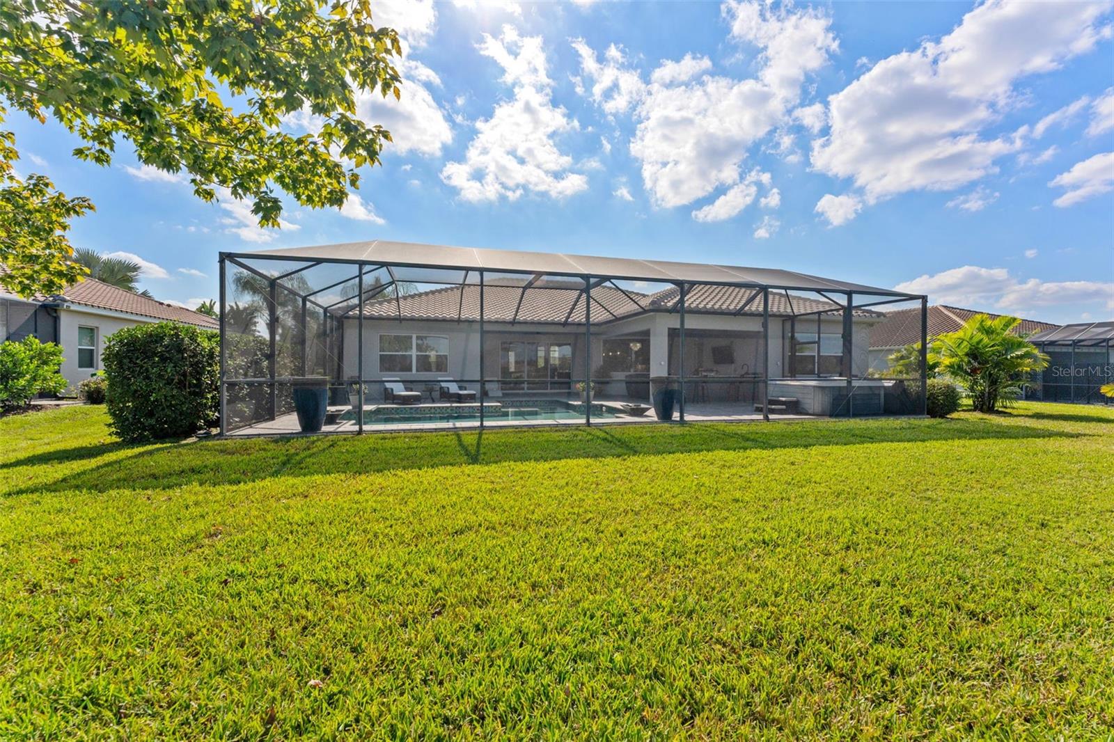 Image 34 of 42 For 16617 5th Avenue E