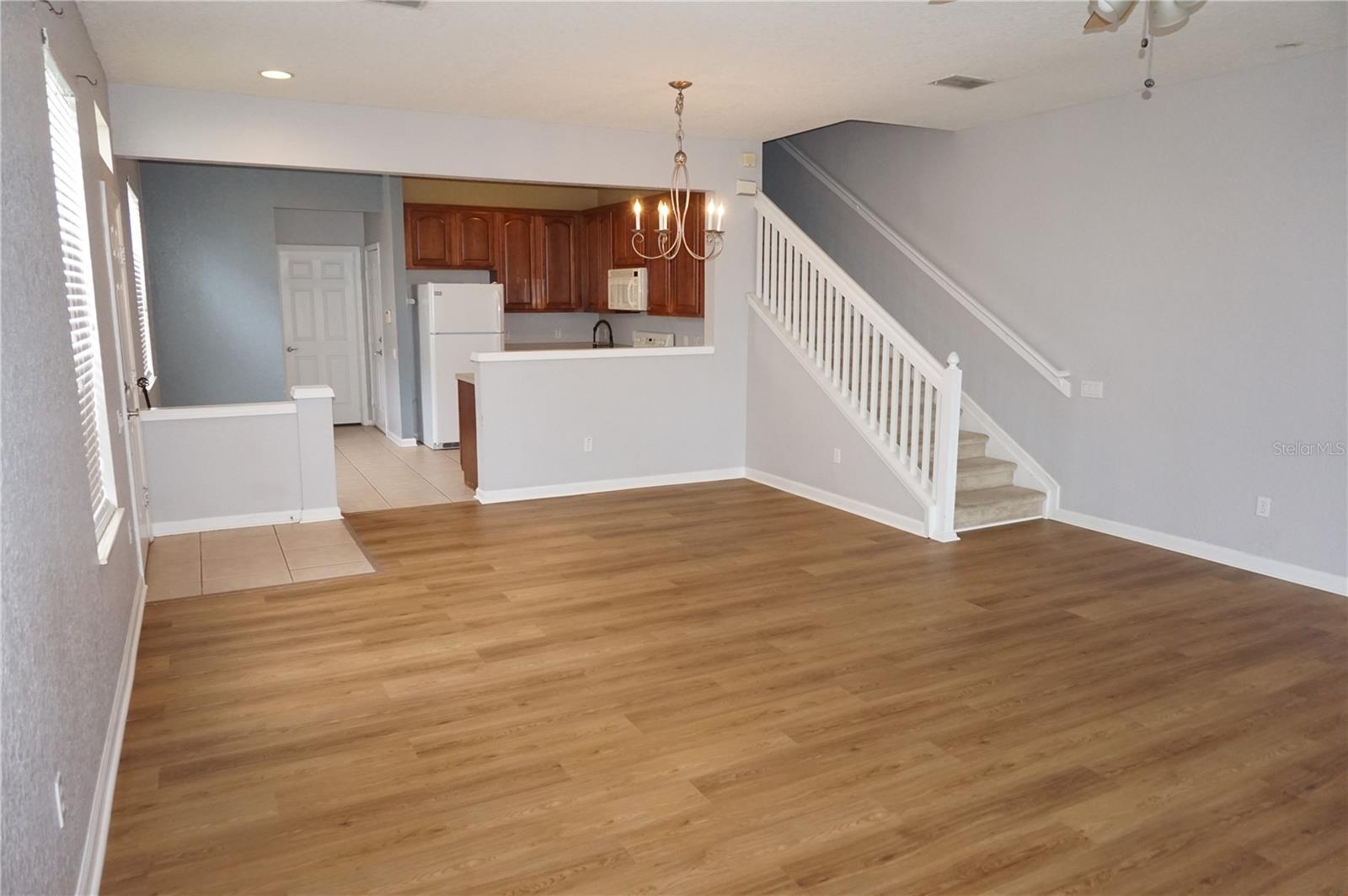 Image 3 of 16 For 1034 Enclair Street