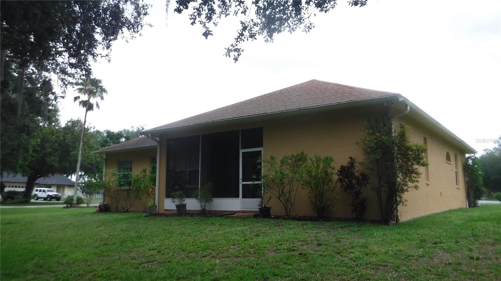 Image 2 of 19 For 2913 Deerbrook Drive