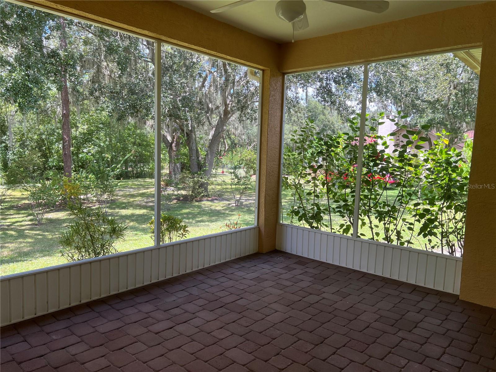 Image 21 of 25 For 2913 Deerbrook Drive