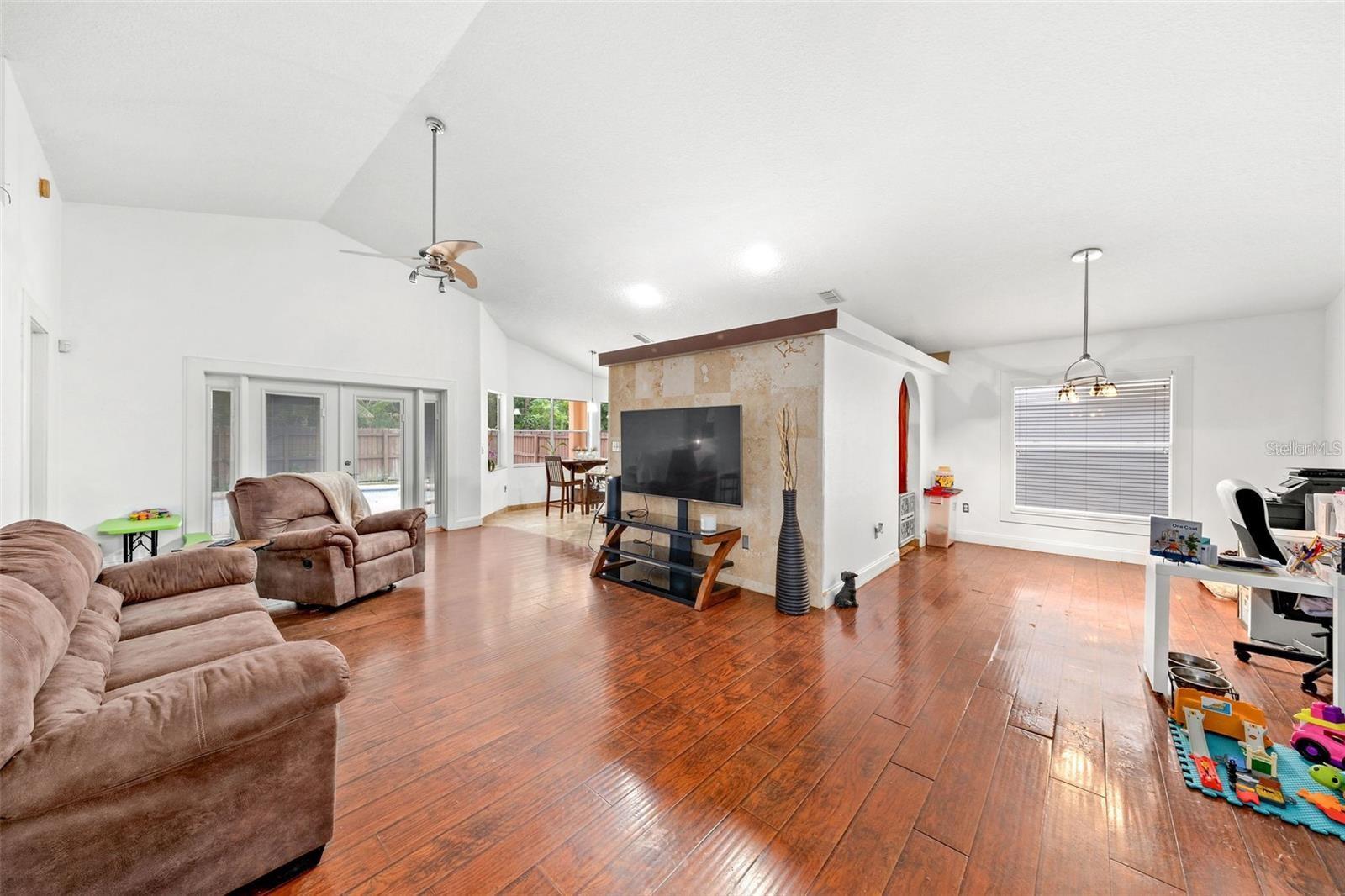 Image 9 of 27 For 615 Maple Forest Drive