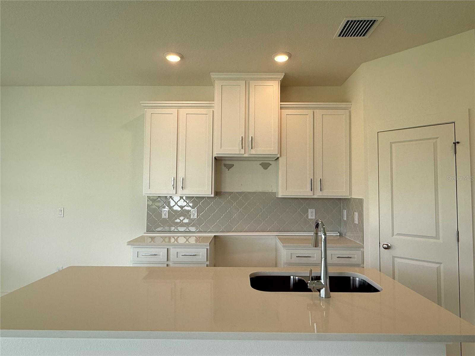 Image 6 of 29 For 14012 Emerald Fields Drive
