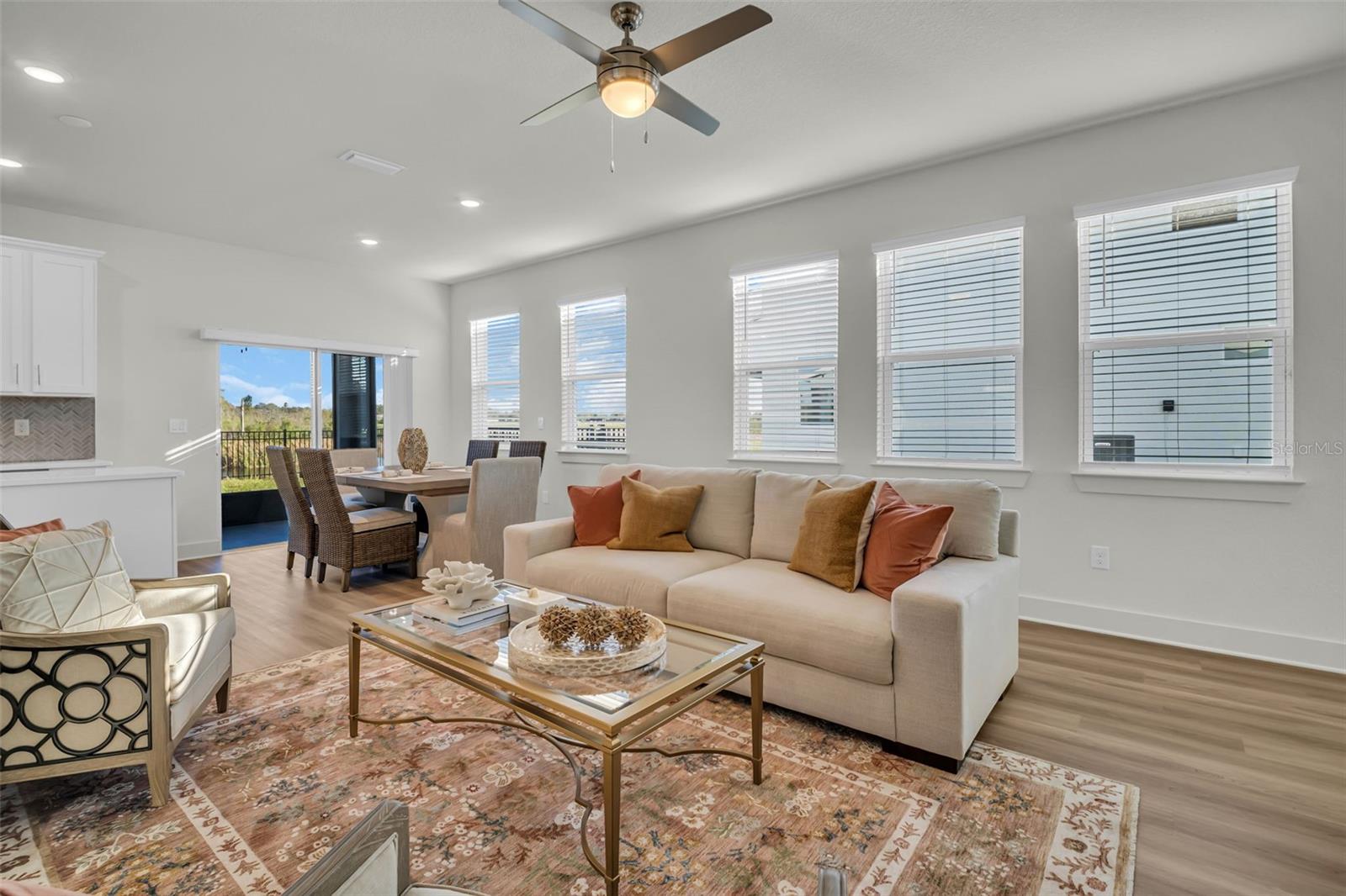 Image 10 of 27 For 13978 Emerald Fields Drive