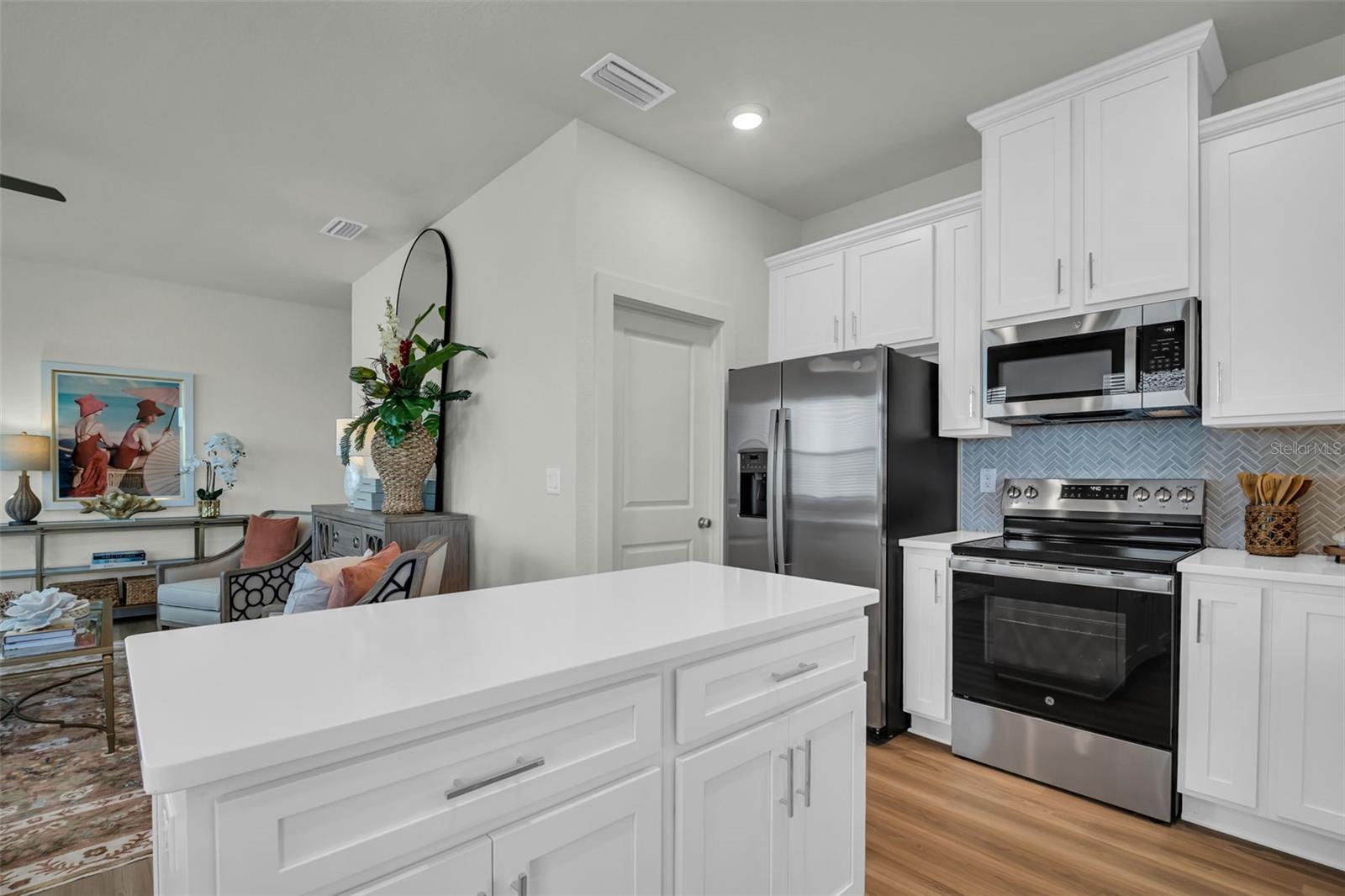 Image 15 of 27 For 13978 Emerald Fields Drive