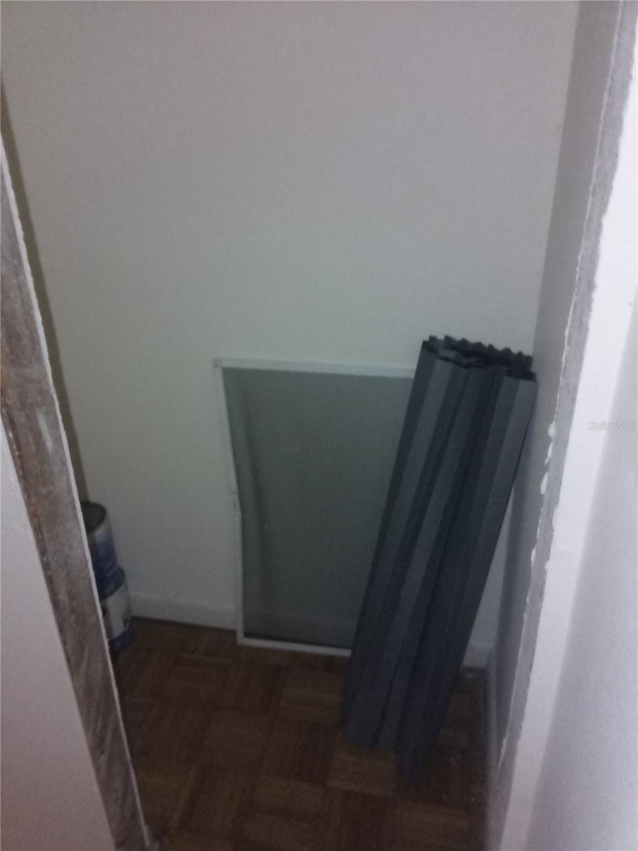 Image 11 of 43 For 2822 Dean Road