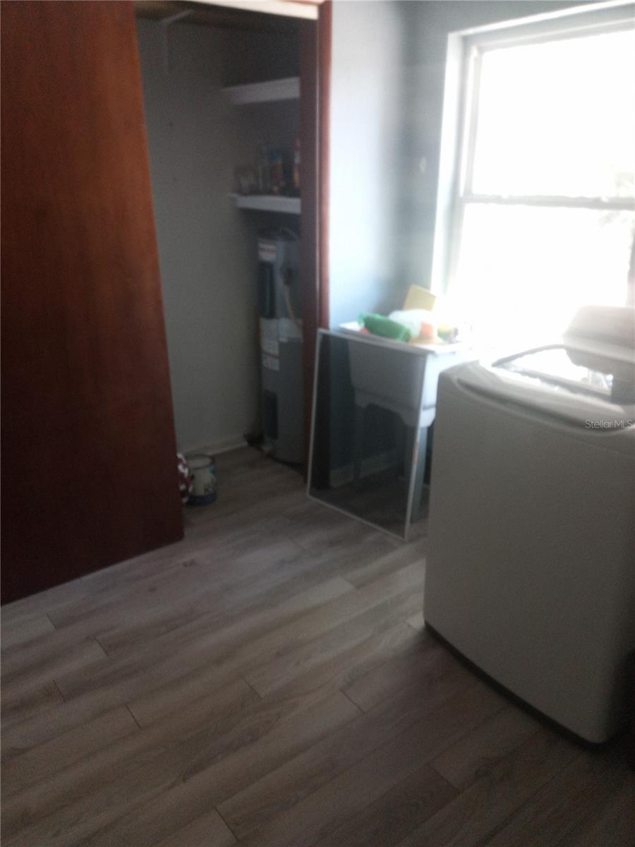 Image 14 of 43 For 2822 Dean Road