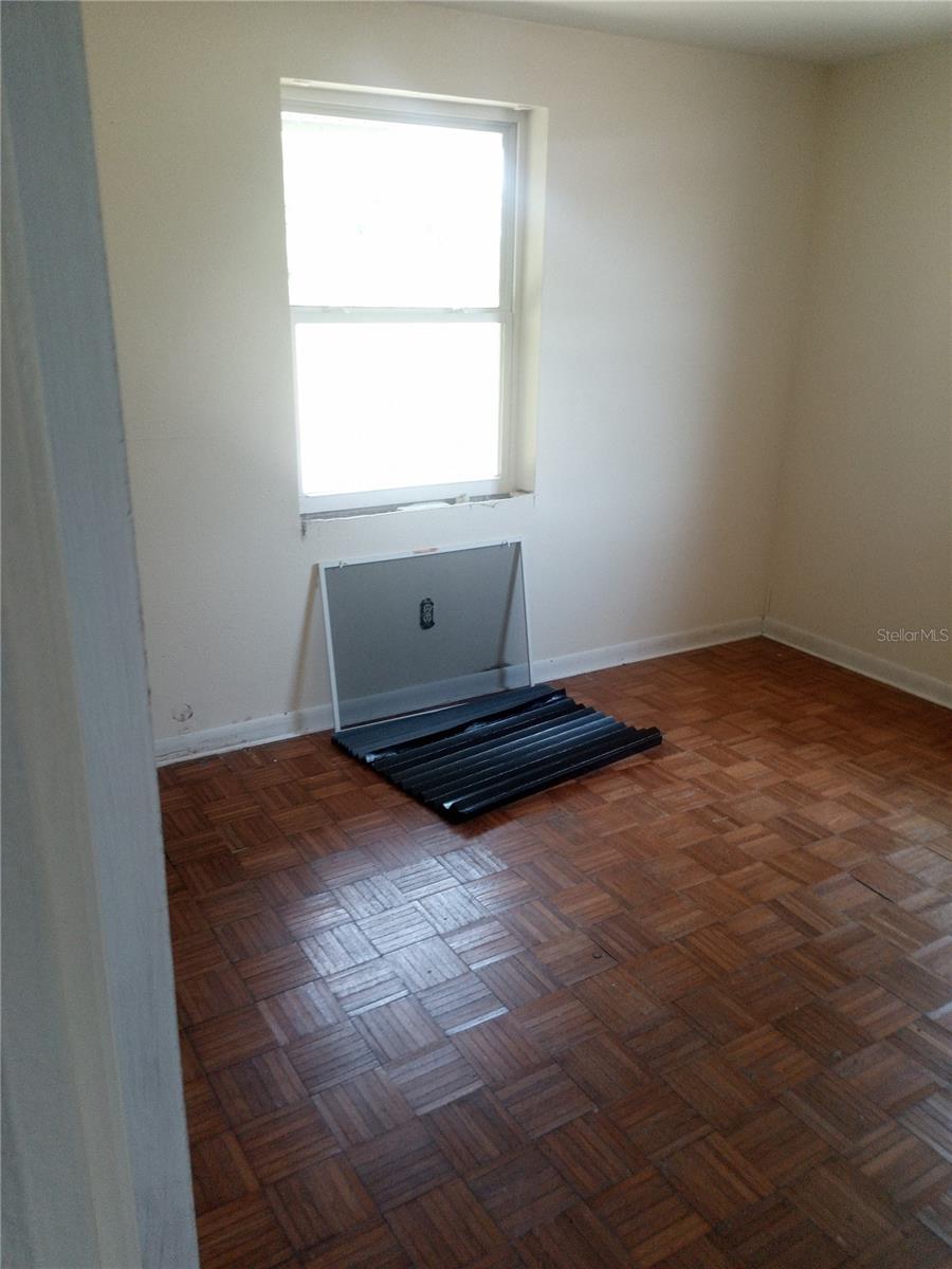 Image 15 of 43 For 2822 Dean Road