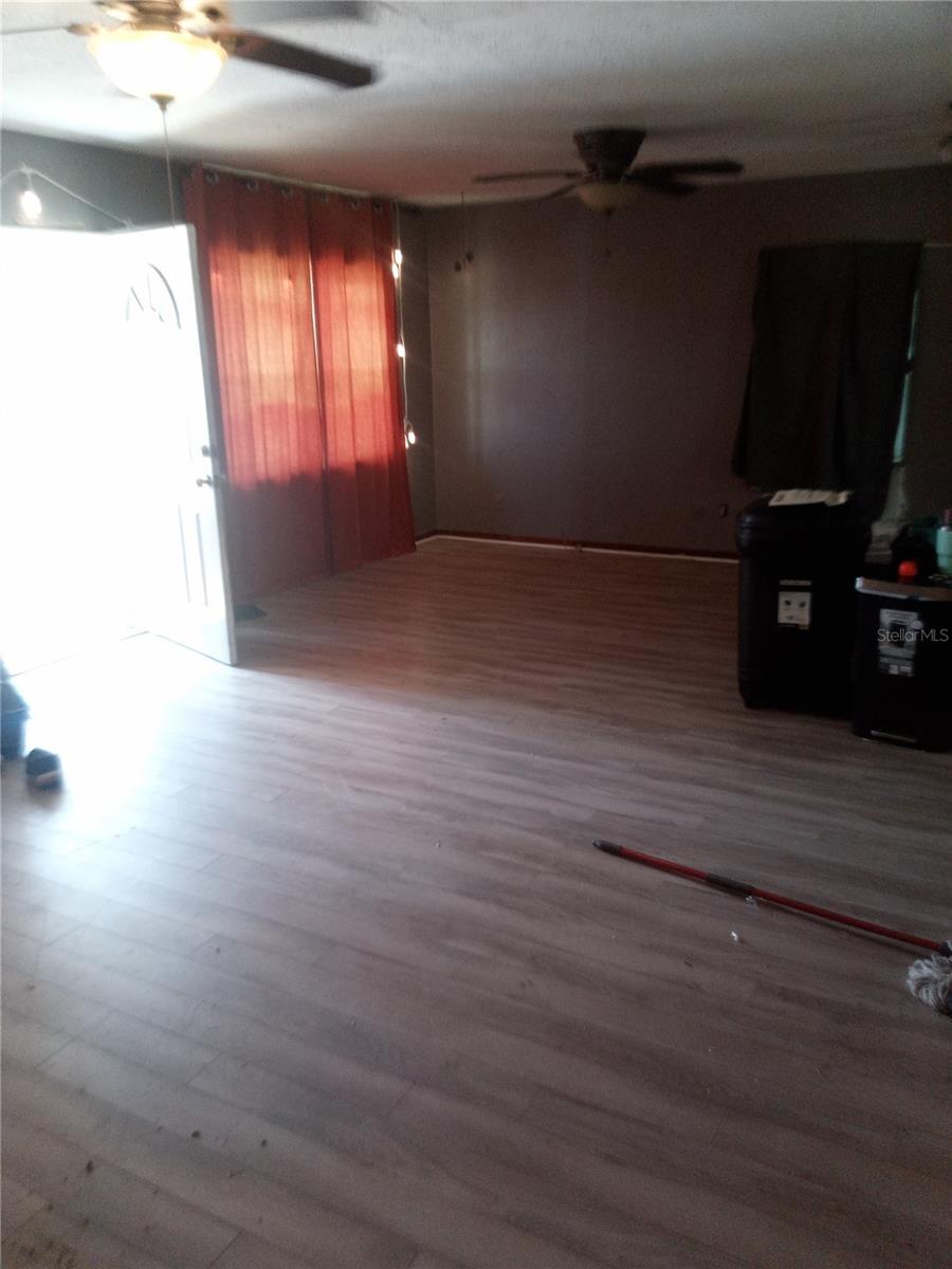 Image 19 of 43 For 2822 Dean Road