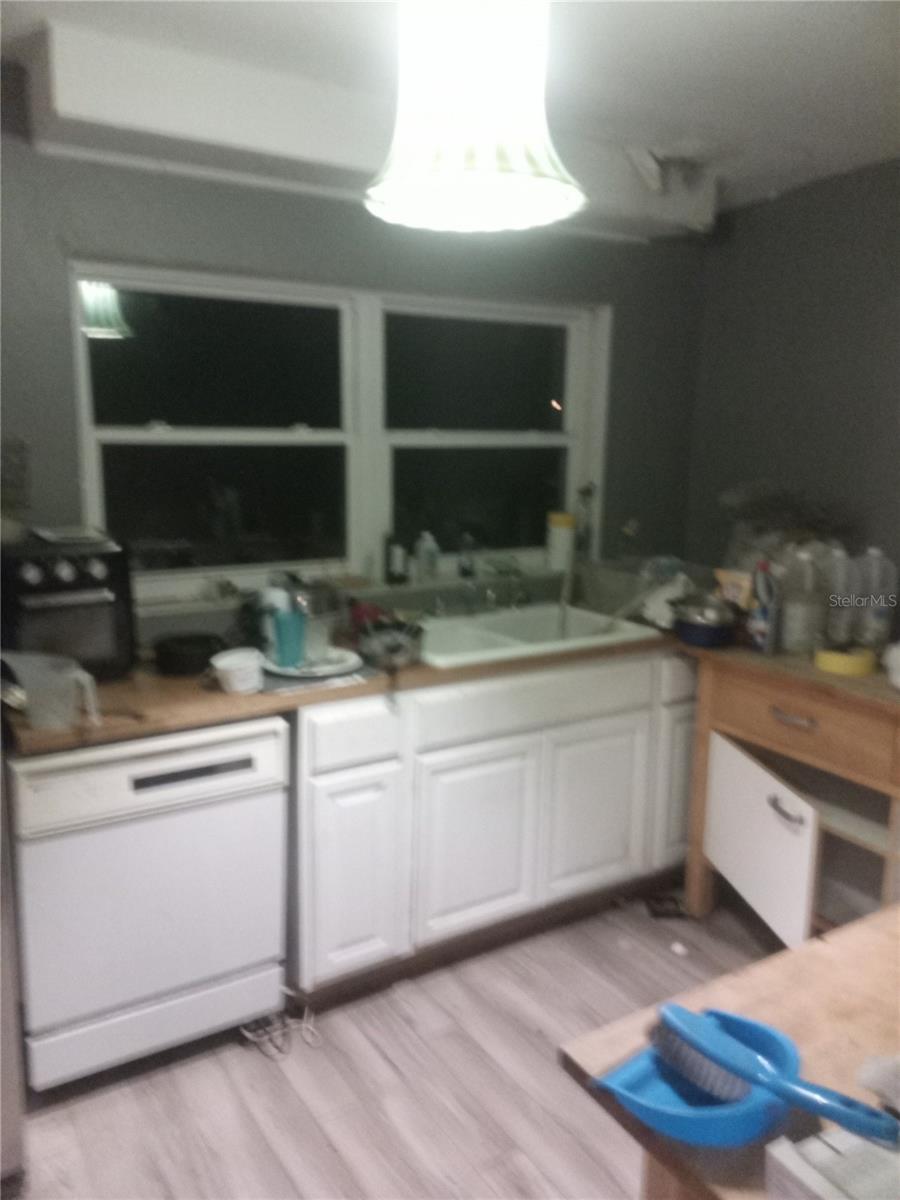 Image 23 of 43 For 2822 Dean Road