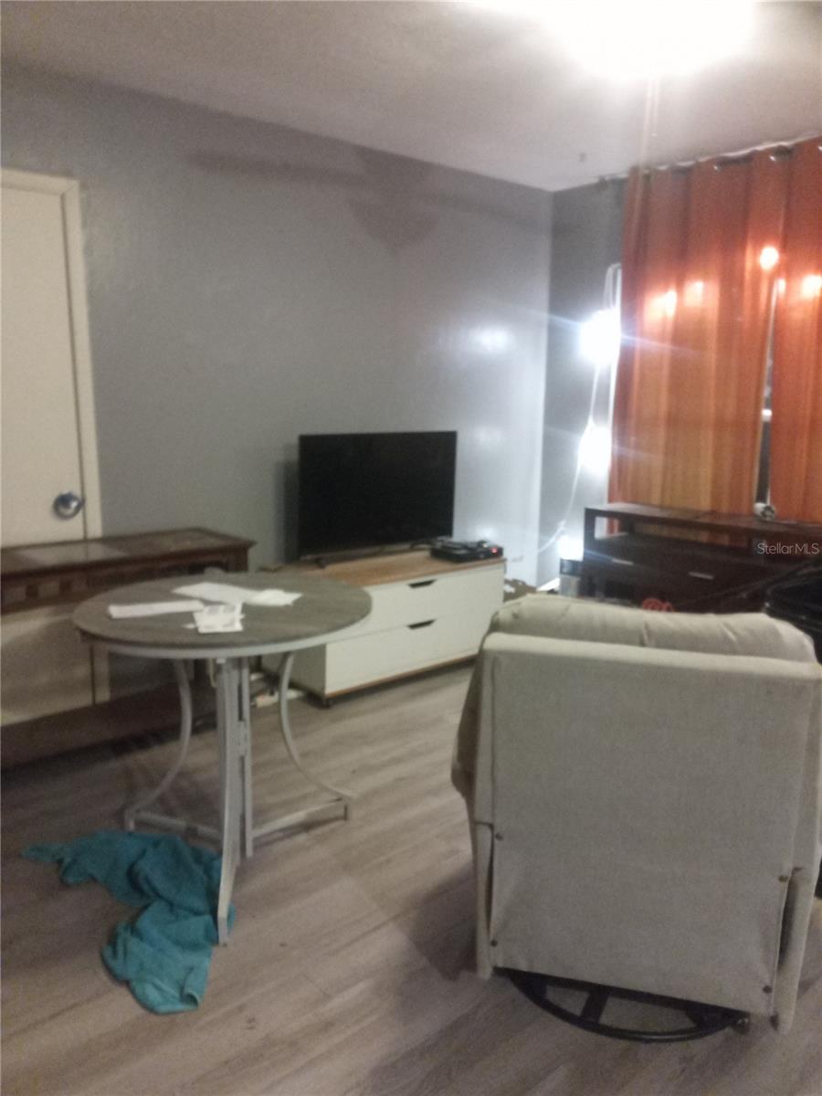 Image 25 of 43 For 2822 Dean Road