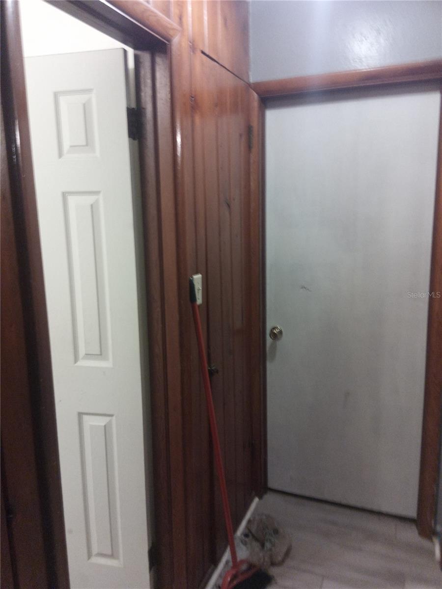 Image 26 of 43 For 2822 Dean Road