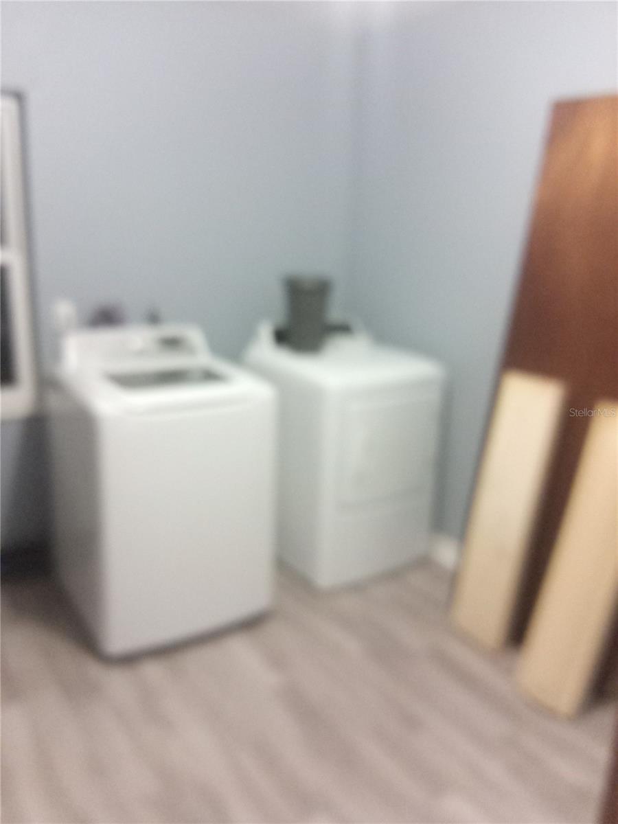 Image 29 of 43 For 2822 Dean Road