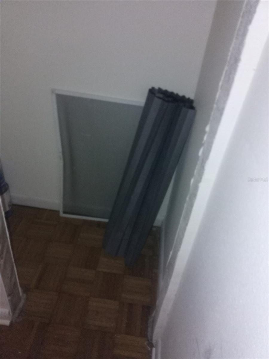 Image 35 of 43 For 2822 Dean Road