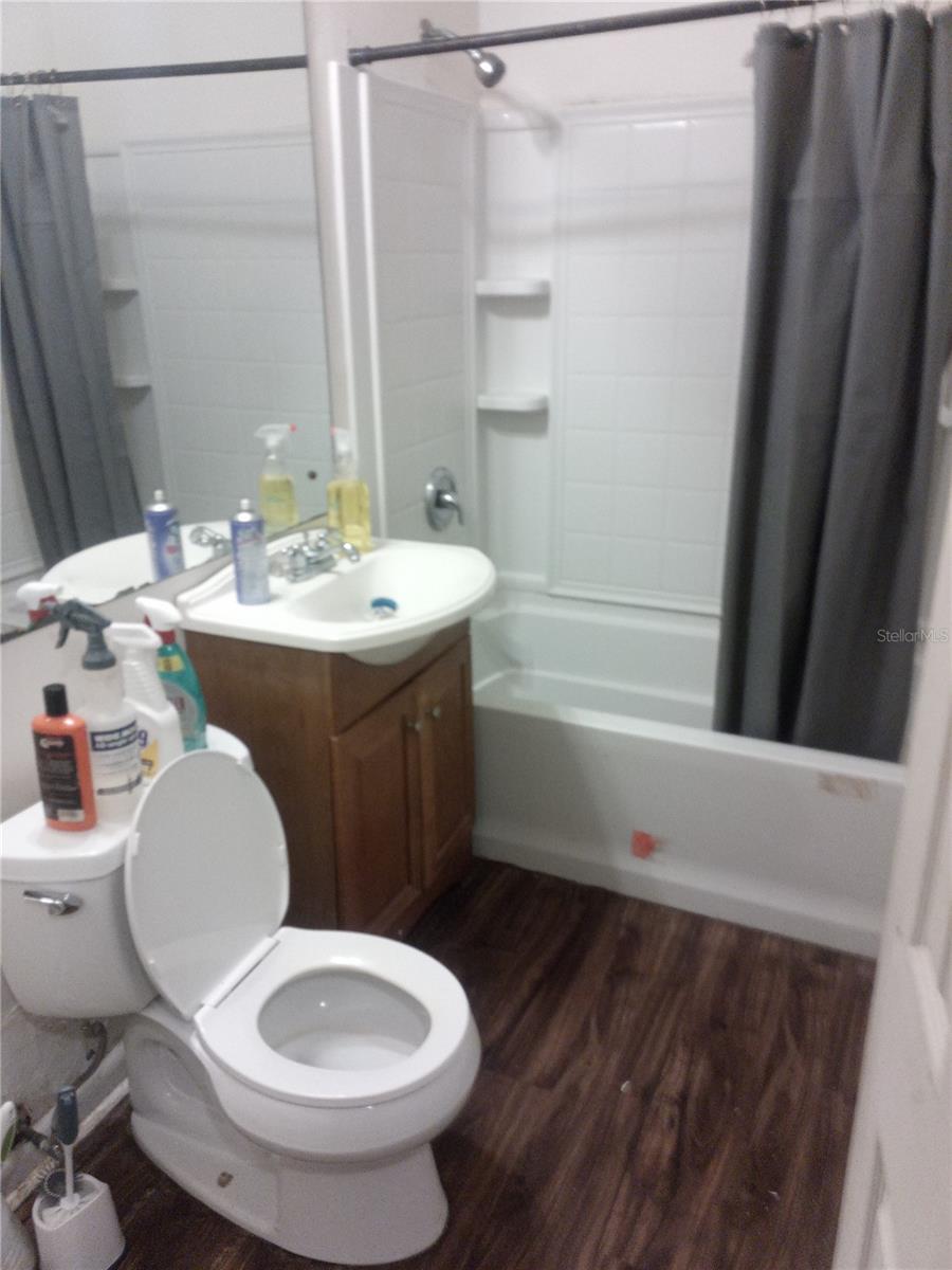 Image 6 of 43 For 2822 Dean Road