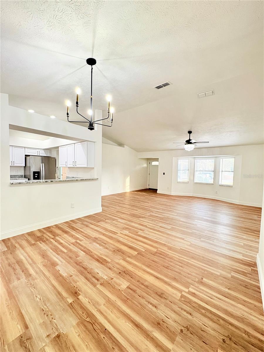 Image 7 of 20 For 5703 108th Street