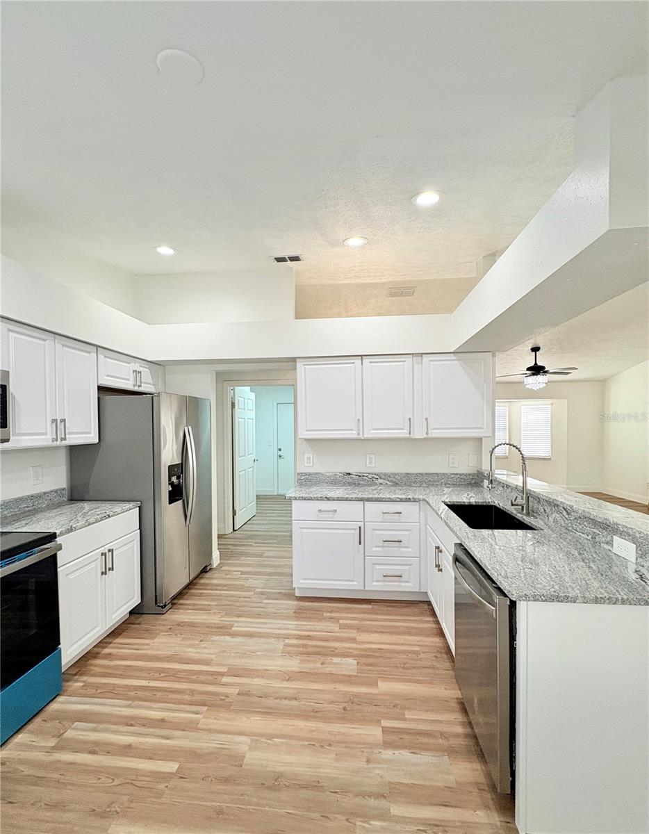Image 9 of 20 For 5703 108th Street