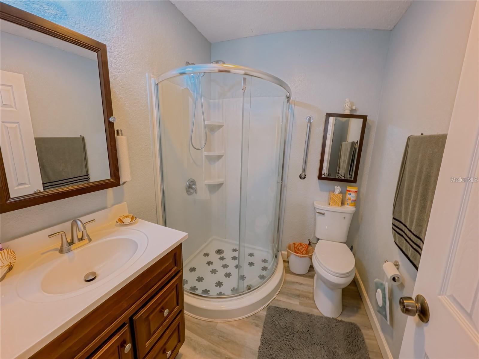 Image 16 of 23 For 222 Trailview Way