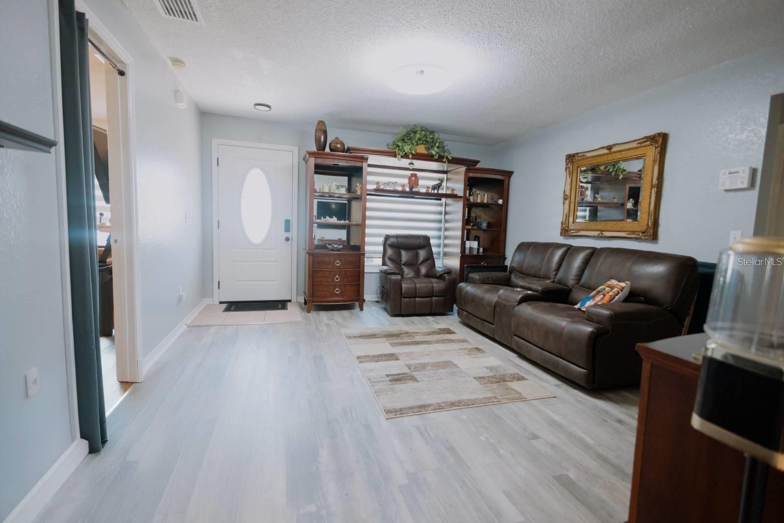 Image 3 of 23 For 222 Trailview Way