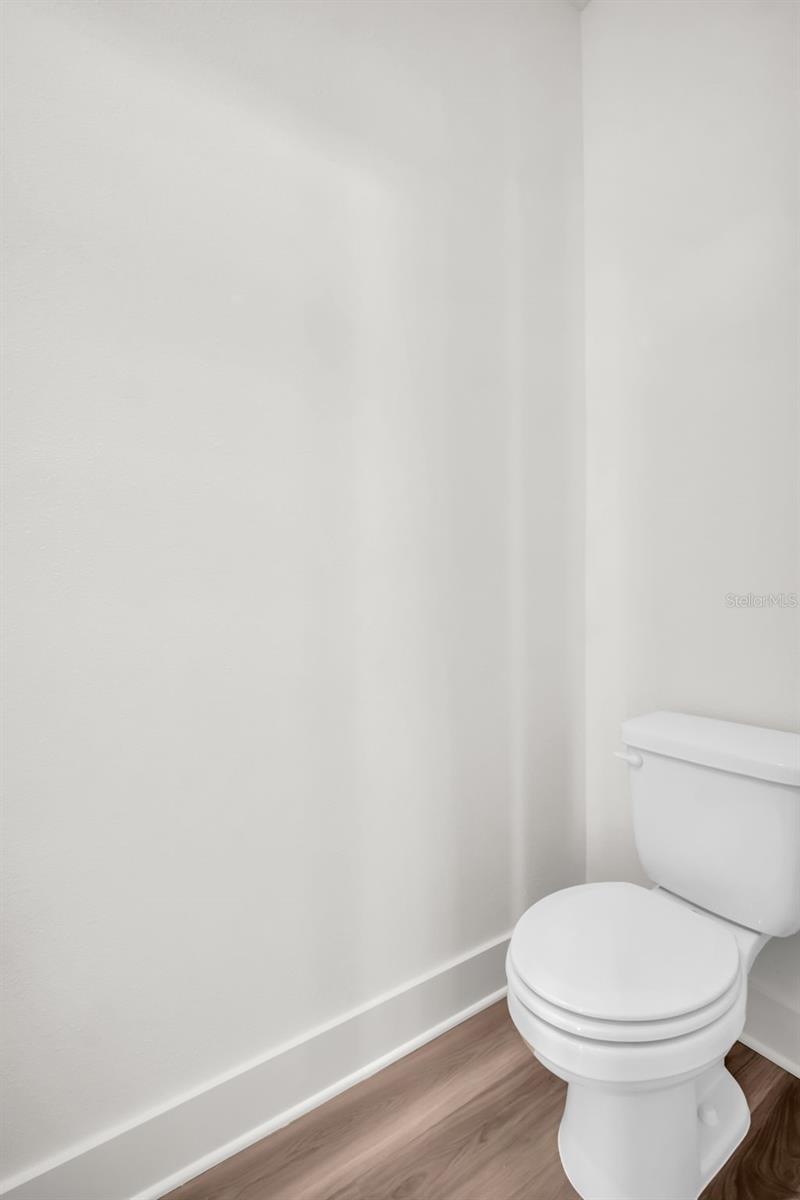 Image 17 of 30 For 7963 Chandler Lake Court