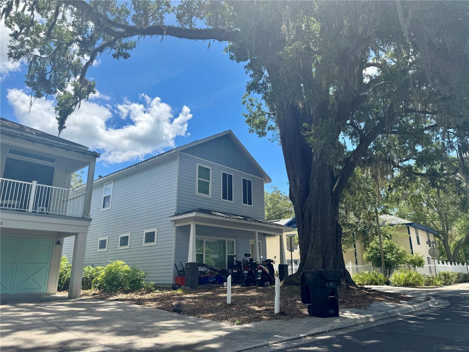 Image 3 of 14 For 301 8th Street